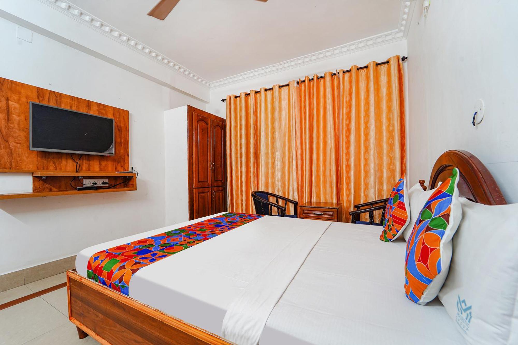 Fabexpress Majestic Inn Thiruvananthapuram Exteriör bild