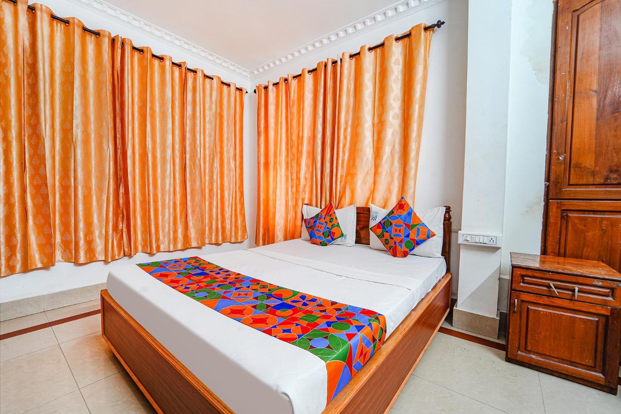 Fabexpress Majestic Inn Thiruvananthapuram Exteriör bild