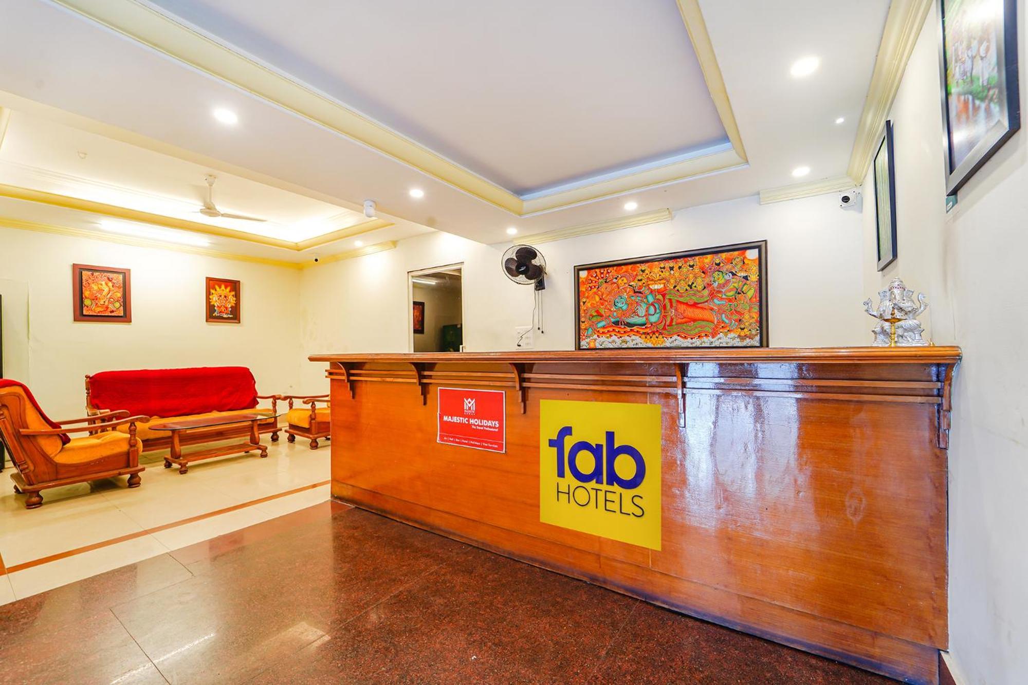 Fabexpress Majestic Inn Thiruvananthapuram Exteriör bild