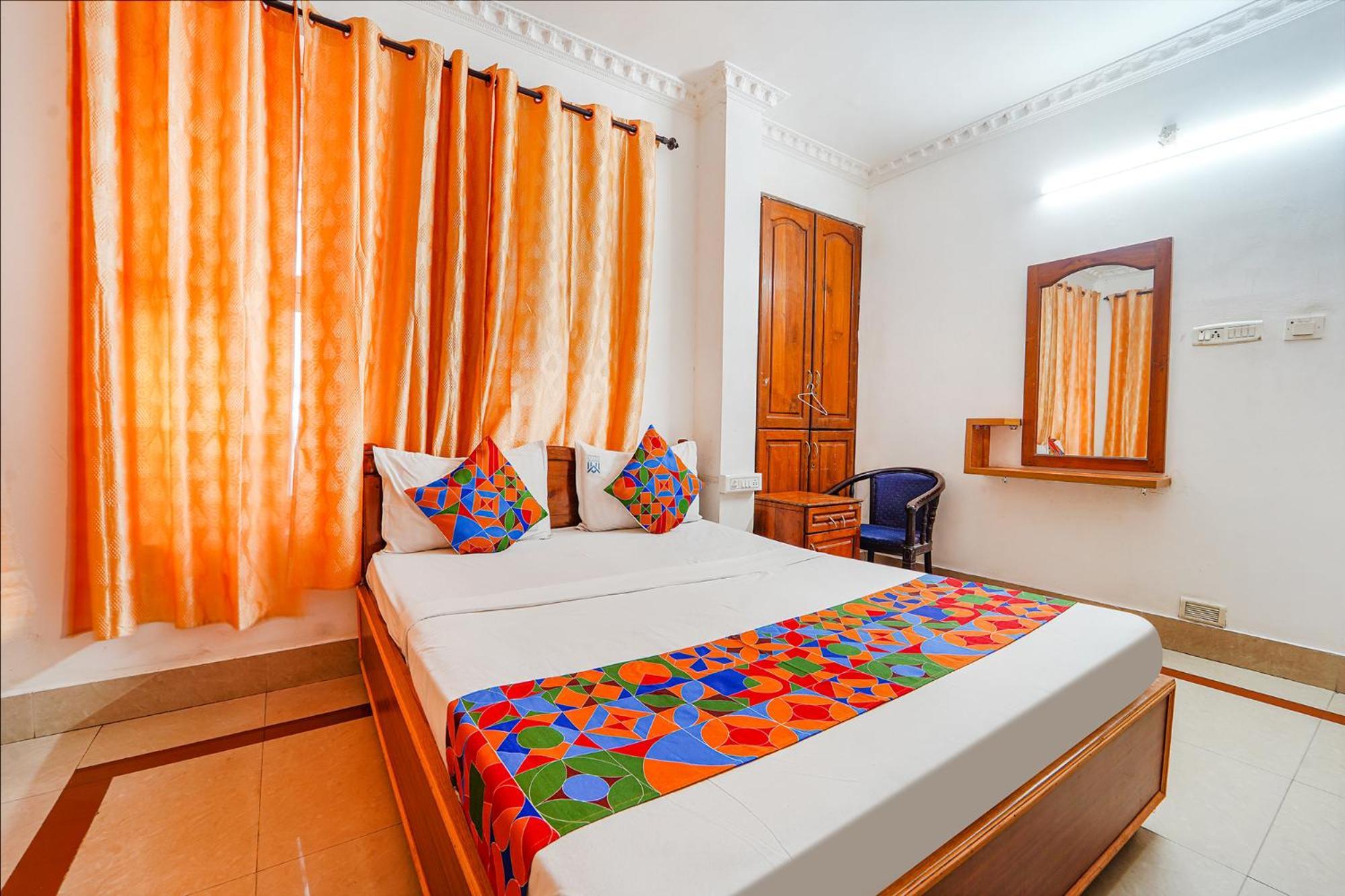 Fabexpress Majestic Inn Thiruvananthapuram Exteriör bild